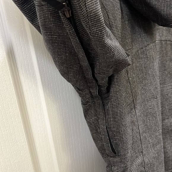 Burton women’s winter coat - Picture 5 of 8